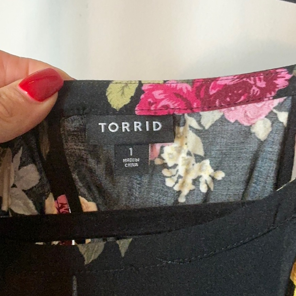 Floral Black Dress Torrid Bandana High Neck Halter
Style Hi-Low Midi Dress - Picture 5 of 8